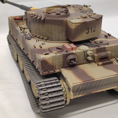 Force of Valor carro armato Tigre sc. 1/15 livrea fronte orientale 1944