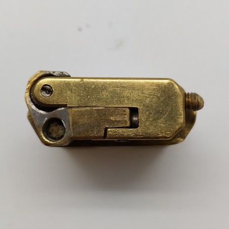 Accendino in ottone dorato periodo primo 900, lievi aloni 4x3,5 cm