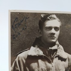 Cartolina dell'attore Carlo Minello con dedica e autografo datato 1943. Buono 2