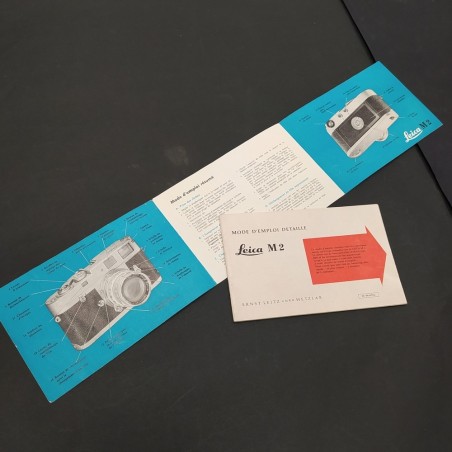 Libretto con norme d'uso della macchina fotografica Leica M2 in francese. Buono