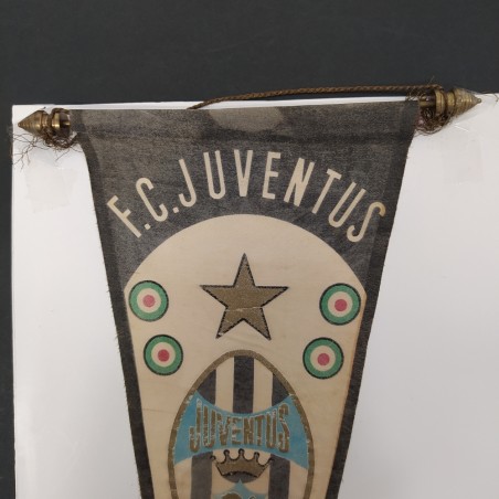 Gagliardetto triangolare Juventus Football Club 12° scudetto