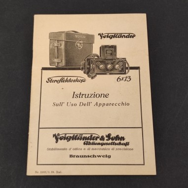 Manuale d'uso per macchina fotografica Stereflektoskop Voiglander. Ingiallimento