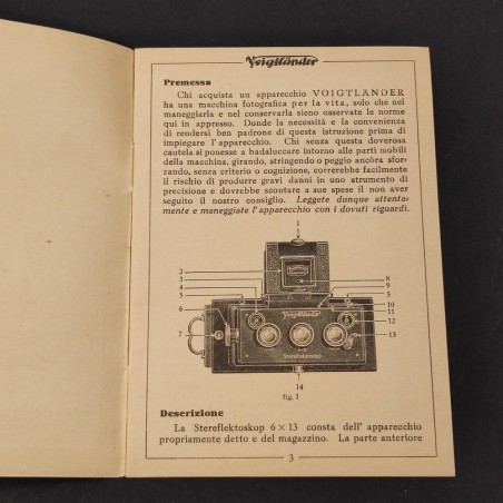 Manuale d'uso per macchina fotografica Stereflektoskop Voiglander. Ingiallimento