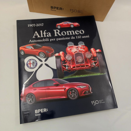 Libro Alfa Romeo 1907-2017 Automobili per passione da 110 anni in cofanetto