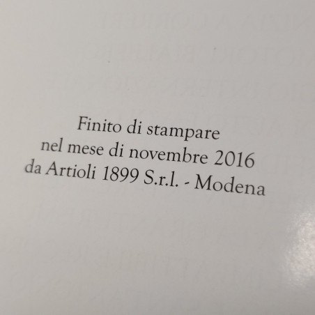 Libro Alfa Romeo 1907-2017 Automobili per passione da 110 anni in cofanetto