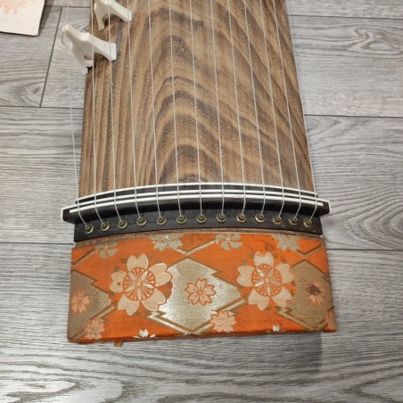 Strumento musicale arpa giapponese Koto con corde di ricambio