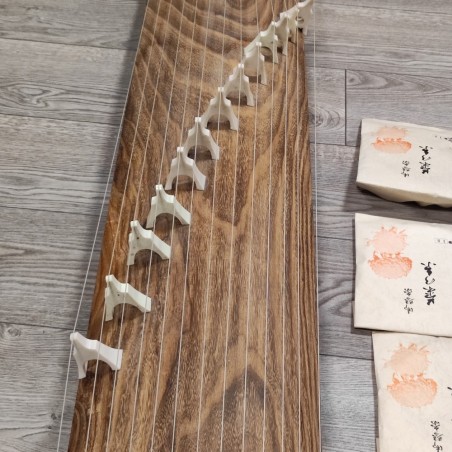 Strumento musicale arpa giapponese Koto con corde di ricambio