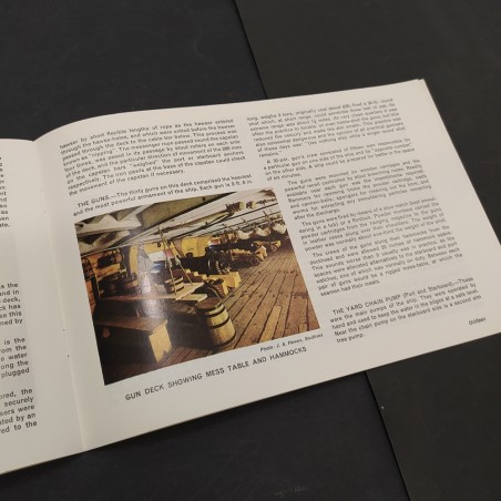 Libro H.M.S. Victory Official Guide  1973