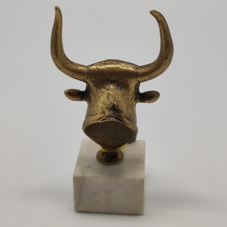 Piccola testa di toro in ottone minotauro h. 9 cm su base in marmo