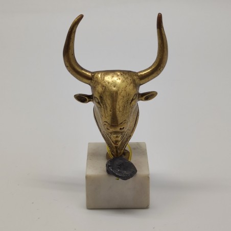 Piccola testa di toro in ottone minotauro h. 9 cm su base in marmo