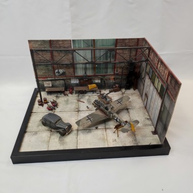 Diorama scala 1/48 WWII tedesco campagna inghilterra hangar Bretagna