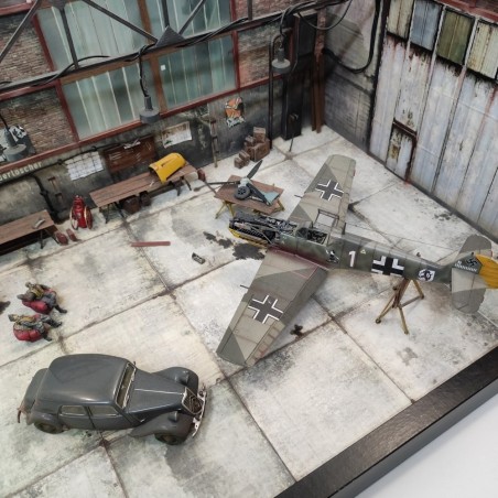 Diorama scala 1/48 WWII tedesco campagna inghilterra hangar Bretagna