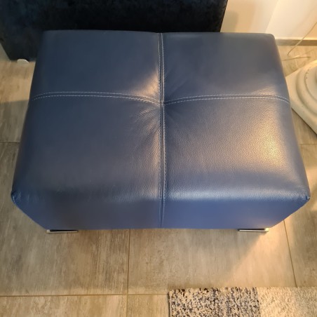Pouff in pelle blu piede in metallo 83x63 h 40 cm
