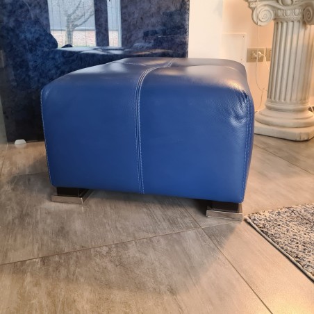 Pouff in pelle blu piede in metallo 83x63 h 40 cm