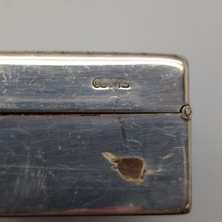 Cofanetto Cartier argentato con incisione H.S.G. e decorazione a raggi