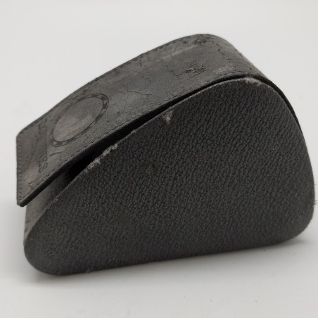 Cofanetto triangolare per orologi Longines, chiusura a clip. Forti sbucciature