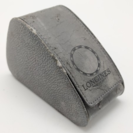 Cofanetto triangolare per orologi Longines, chiusura a clip. Forti sbucciature
