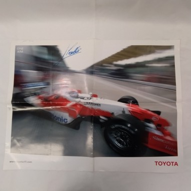 Poster con auto di Formula 1 con l'autografo di Jarno Trulli. Pieghe