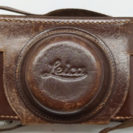 Borsa per macchina fotografica Leica in cuoio marrone con vite. Scucitura