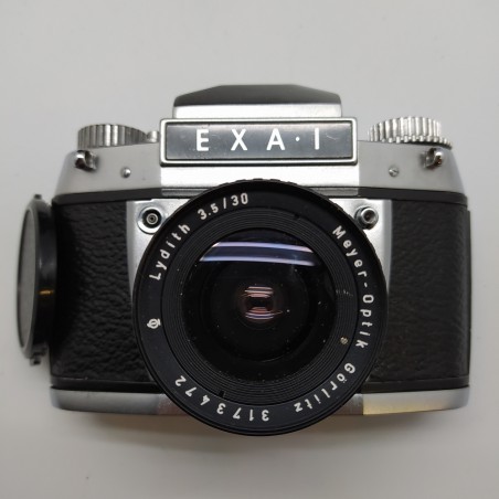Macchina fotografica Exa I, due obiettivi, filtro, esposimetro e borsa. Buono