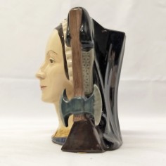 Ceramica vaso Royal Doulton ritratto di Anna Bolena con ascia, 1975. Buono 2