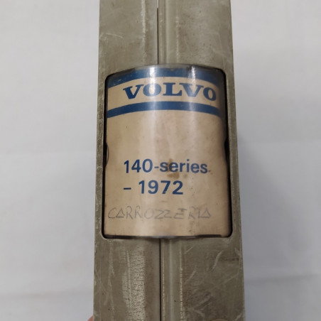 Raccoglitore ad anelli per carrozziere Volvo 140 series 1972. Macchie