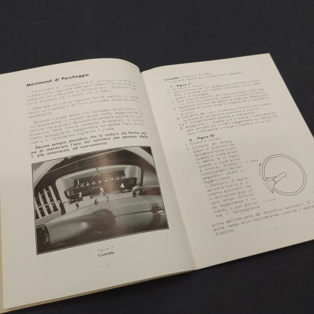 Libretto Uso e manutenzione della vettura Citroen DS 19. Macchie