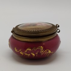 Cofanetto in porcellana con miniatura sul coperchio, fine '800. Buone condizioni 2