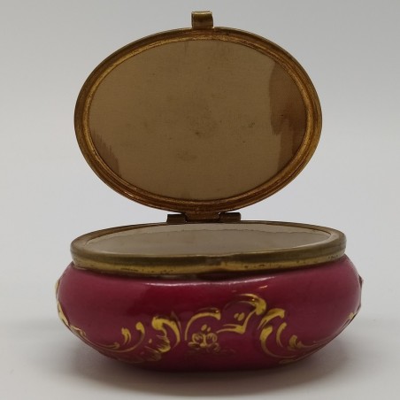 Cofanetto in porcellana con miniatura sul coperchio, fine '800. Buone condizioni