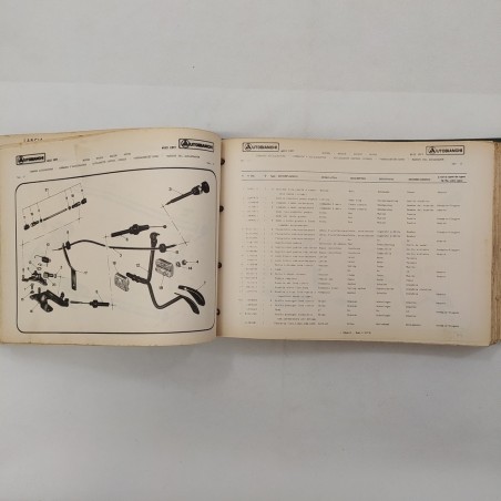 Lancia Catalogo parti di ricambio A112, 1977 multilingue, raccoglitore. Macchie