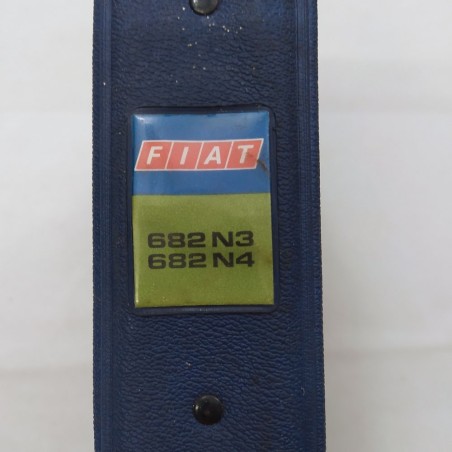 RaccoglitoreCatalogo parti di ricambio Fiat 682 N3-N4,1972. Condizioni mediocri