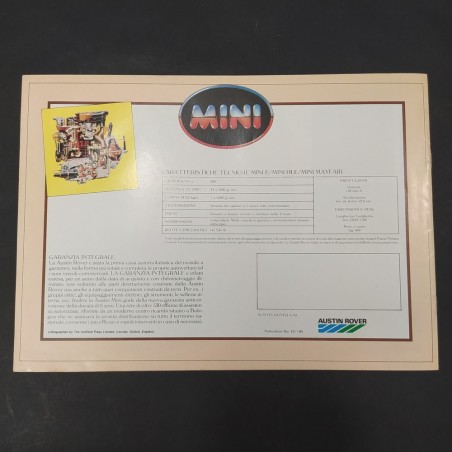 Opuscolo Catalogo Mini Austin Rover. Macchie lungo i bordi
