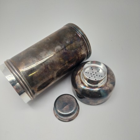 Shaker per cocktail in metallo argentato CESA 1882 con elegante patina
