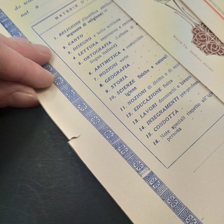 Lotto di 3 attestati di studio anni 20/30 non compilati. Buono