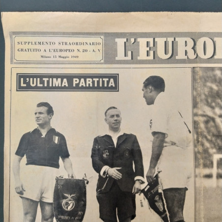 Supplemento della rivista L'Europeo sul Torino 1949. Lievi strappi