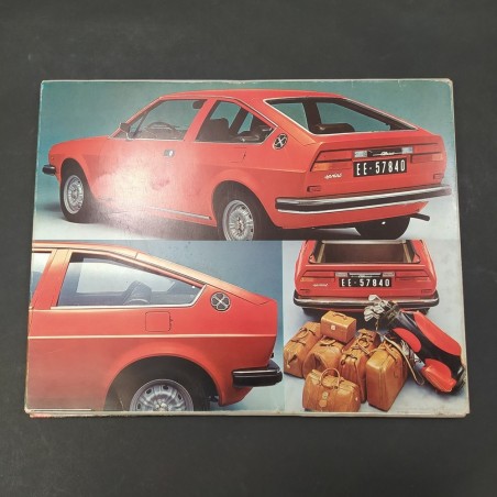 Cartellina Press Release Alfa Romeo Sprint, 1976. Macchie e pieghe
