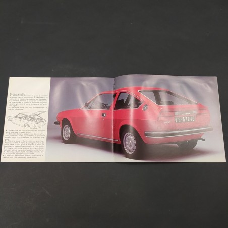 Catalogo Alfa Romeo mod. Alfasud Sprint. Macchie diffuse