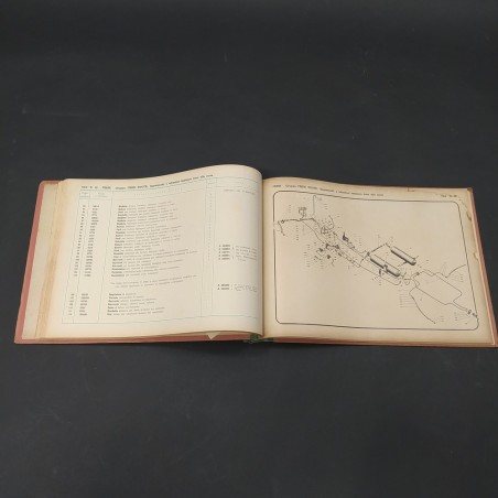 Catalogo parti di ricambio autotelaio Titanio OM, 3° ed. 1946. Macchie umidità