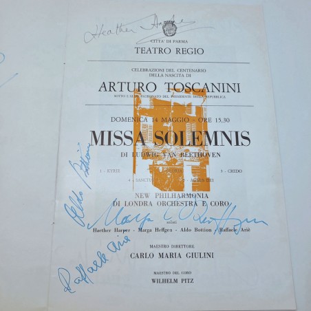 Fascicolo 100° Nascita Toscanini 1967 con vari autografi cantanti