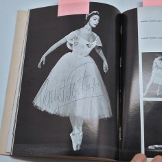 Volumetto Teatro alla Scala stagione balletti 1970 autografo Fonteyn e Nureyev 2