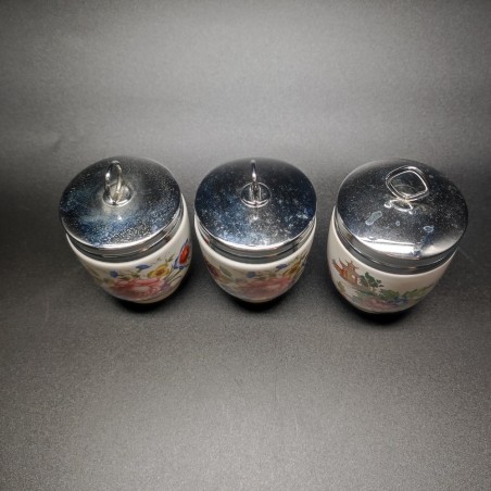 Lotti d 3 cuoci uova inglesi in ceramica Royal Worcester e Staffordshire Pagoda