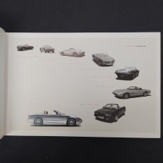 Libro Maserati L'histoire Die Geschichte, Jurgen Levandowski, francese. Polvere 2