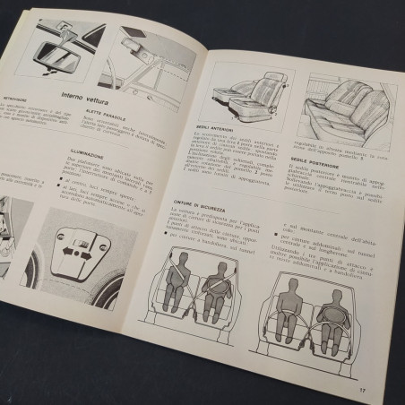 Libretto uso e manutenzione Alfa Romeo Giulia diesel, 1977. Ingiallimento