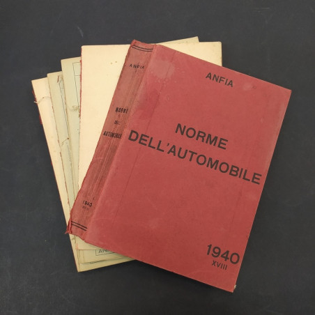 Libro Norme dell'automobile, ANFIA, 1940. Rilegatura a filo in parte scucita