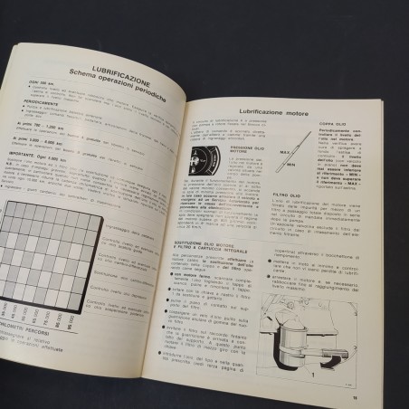 Libretto uso e manutenzione furgone F12 diesel Alfa Romeo 1977. Buono