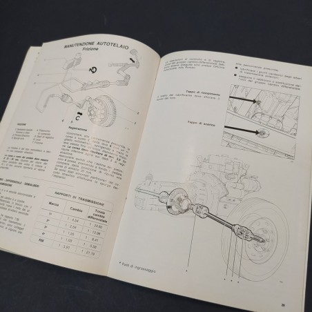 Libretto uso e manutenzione auto Alfa Romeo F12 diesel, 1973. Buono