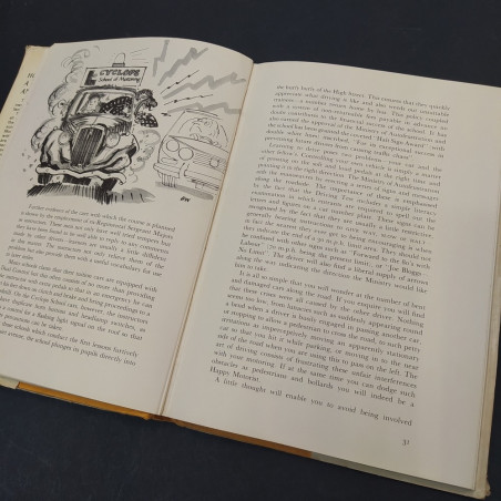 Libro inglese How to be a motorist and stay happy, Haines e Walker, 1967