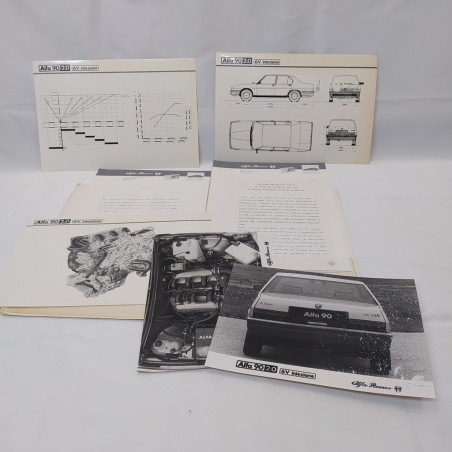 Cartellina stampa Alfa Romeo mod. Alfa 90 - 2.0, 1985 con documenti e foto