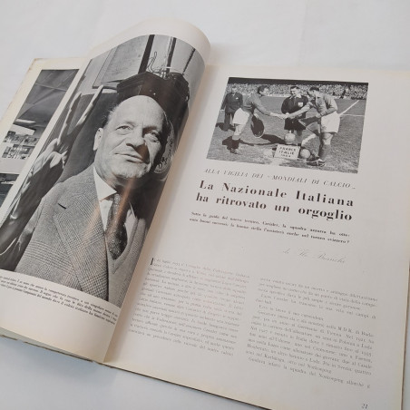 Rivista trimestrale Sport in medici domo n. 9/10, 1954 con spellature e pieghe