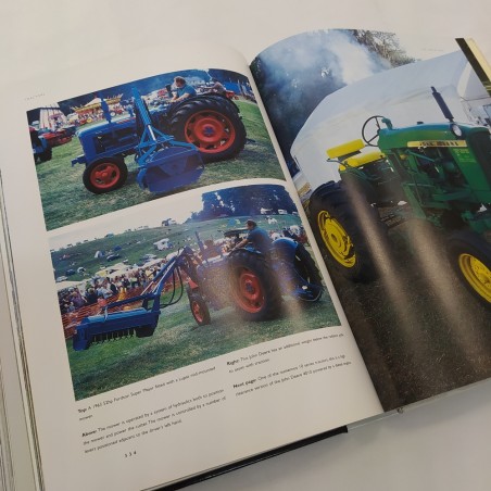 Libro Tractors, John Carroll and Garry Stuart, PRC, 2000 in inglese. Buono